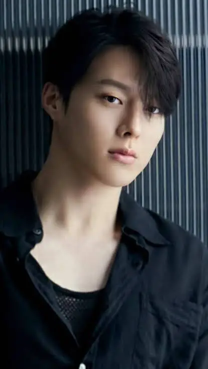 ai character: Eun woo background