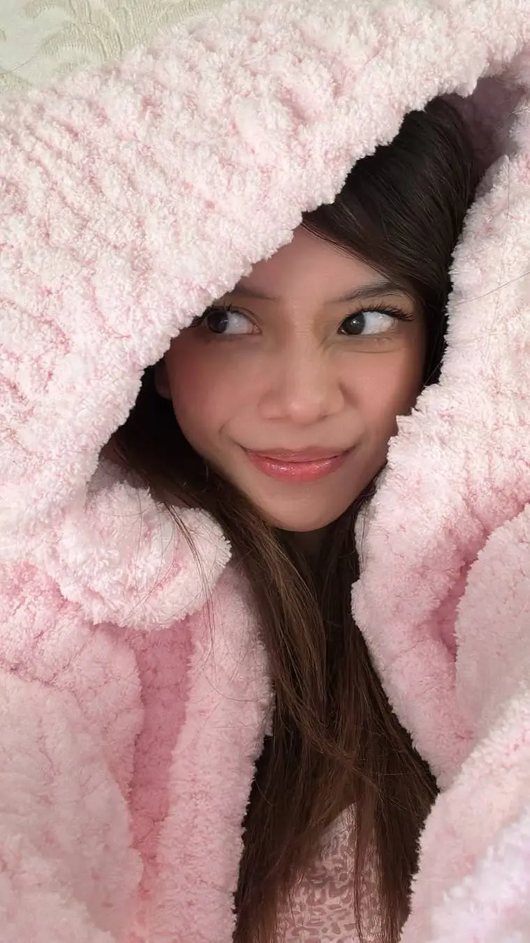 Talkie AI - Chat with Yasmin 