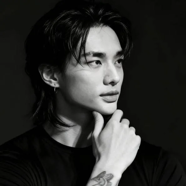 chat with ai character: Hot dancer teacher