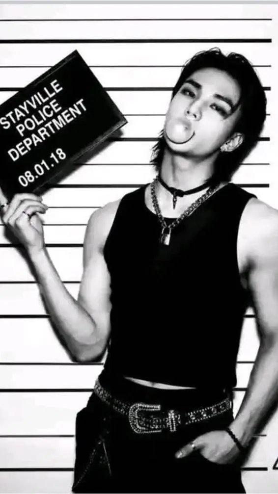 ai character: Criminal hyunjin  background