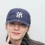 chat with ai character: luk