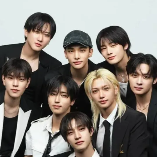 chat with ai character: SKZ new member 