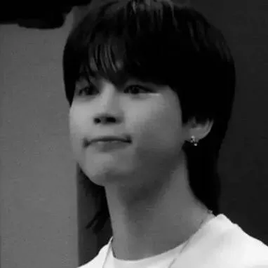 chat with ai character: jimin❤️