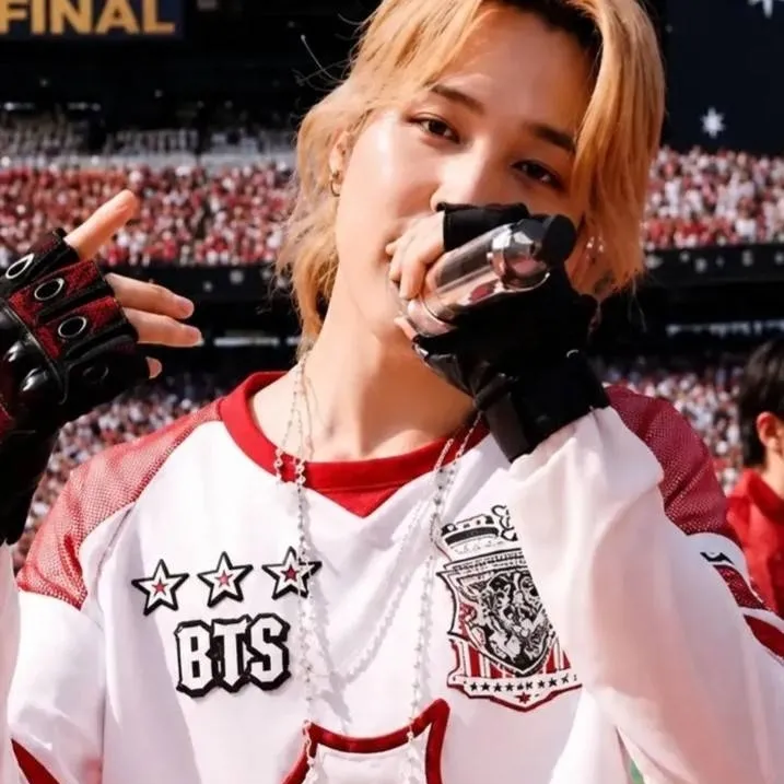 chat with ai character: Jimin 