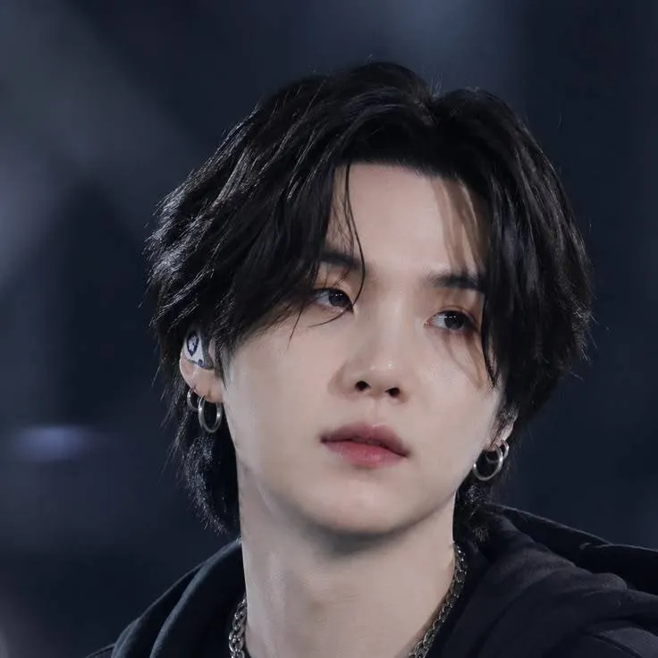 chat with ai character: Min Yoongi