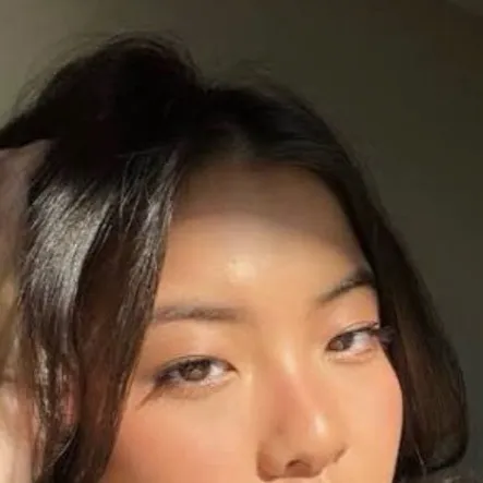 chat with ai character: Bri