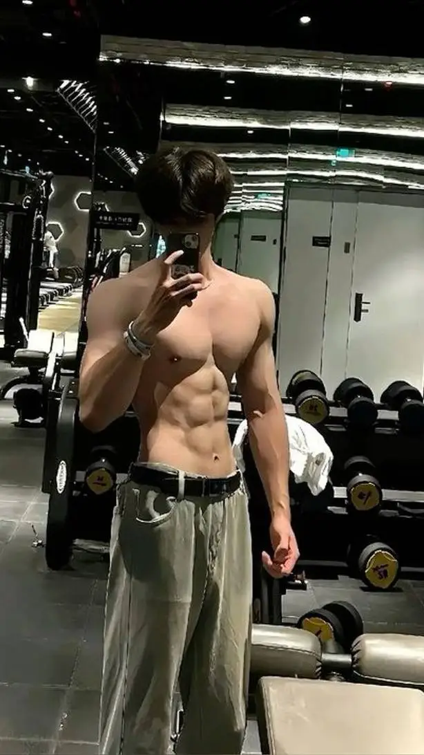 ai character: Kenzo background