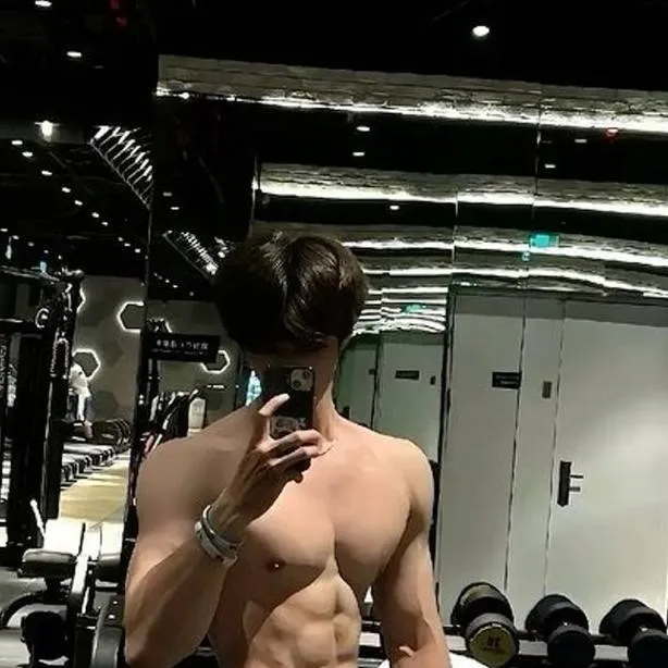 chat with ai character: Kenzo