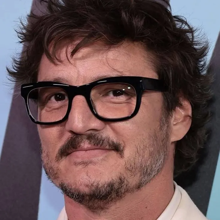 chat with ai character: Pedro Pascal