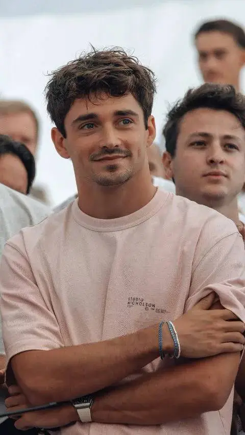 ai character: Charles leclerc background