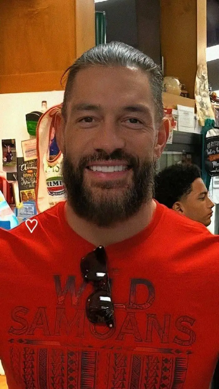 Talkie AI - Chat with Roman Reigns 