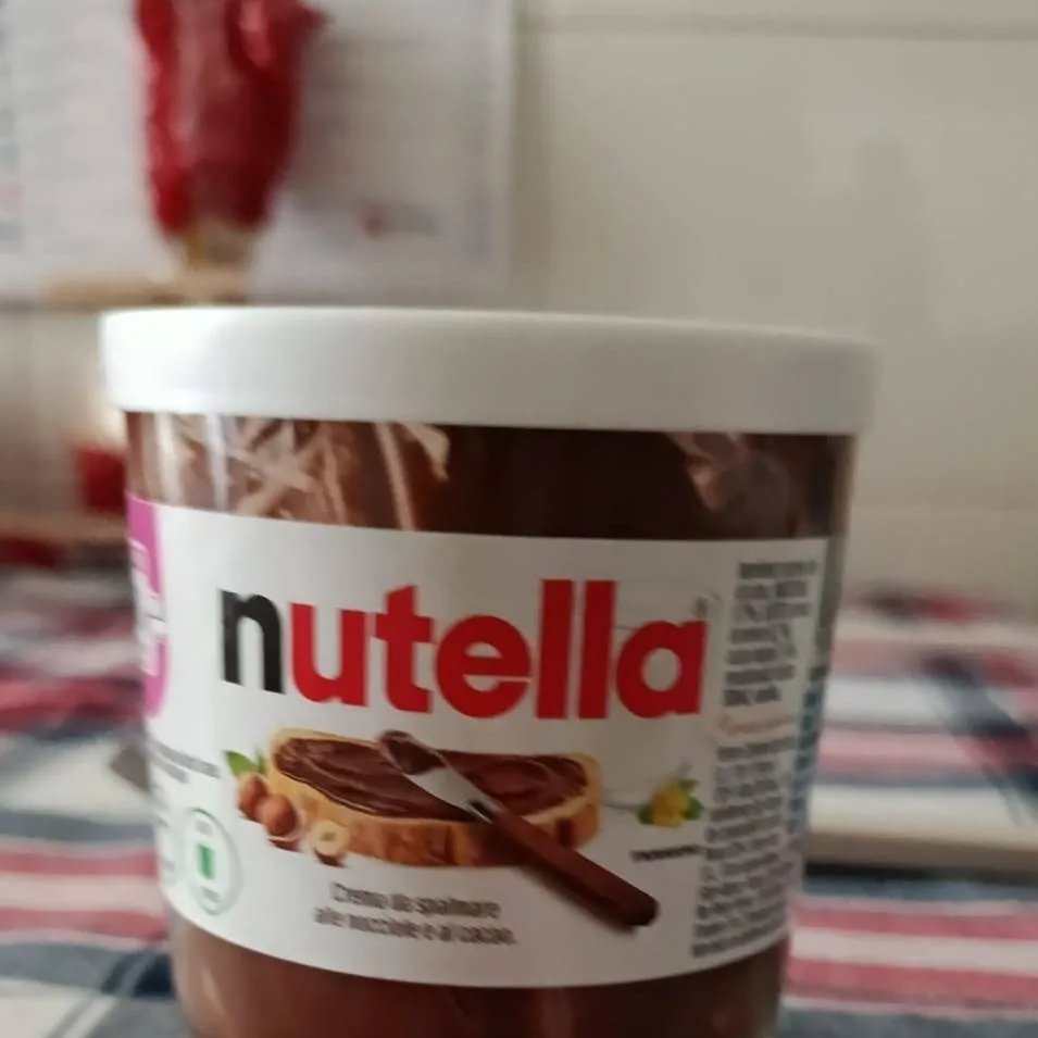 chat with ai character: la sacra Nutella