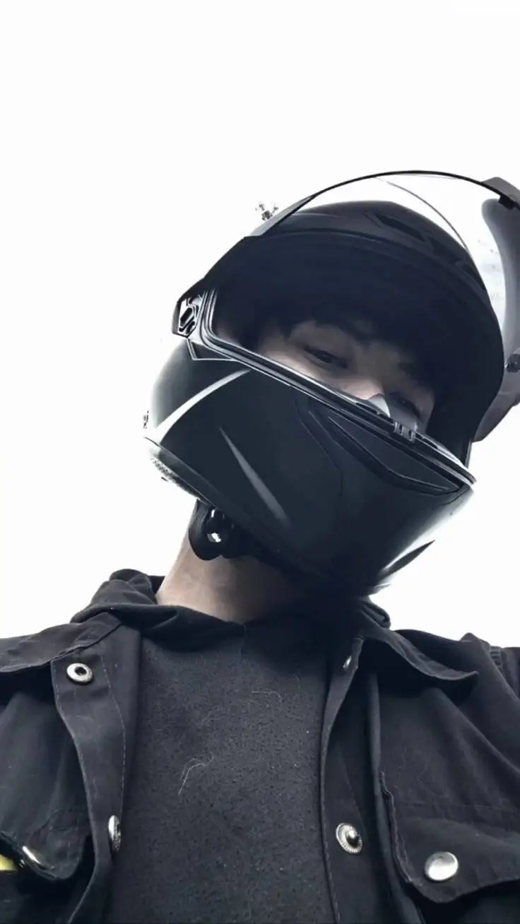 Talkie AI - Chat with Vano