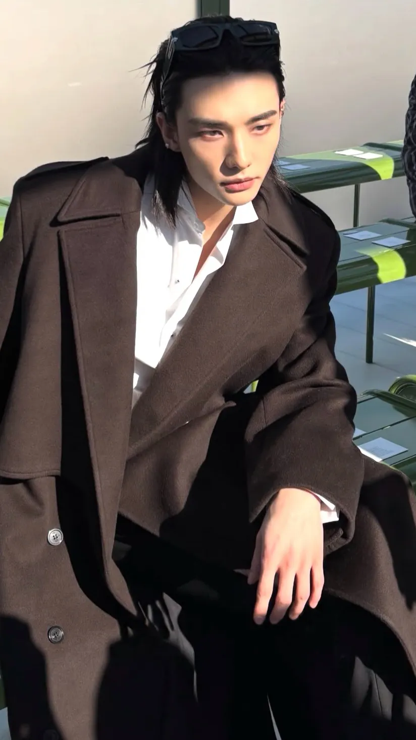 ai character: Hyunjin background