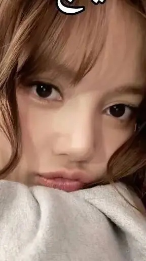 ai character: ليسا lisa background