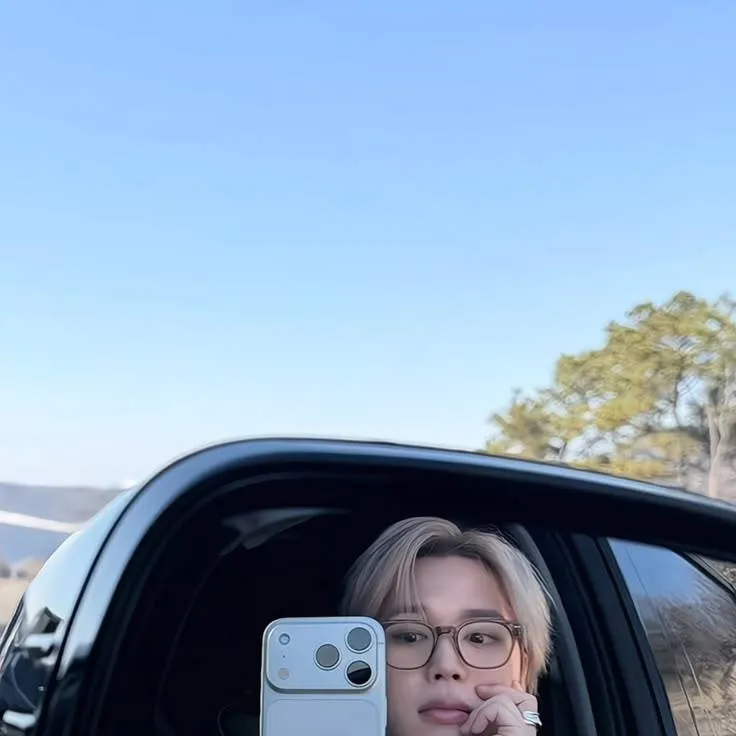 chat with ai character: ✨Jimin ✨