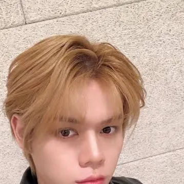 chat with ai character: Prince (ghost9)