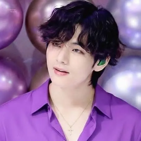 chat with ai character: Kim Taehyung 