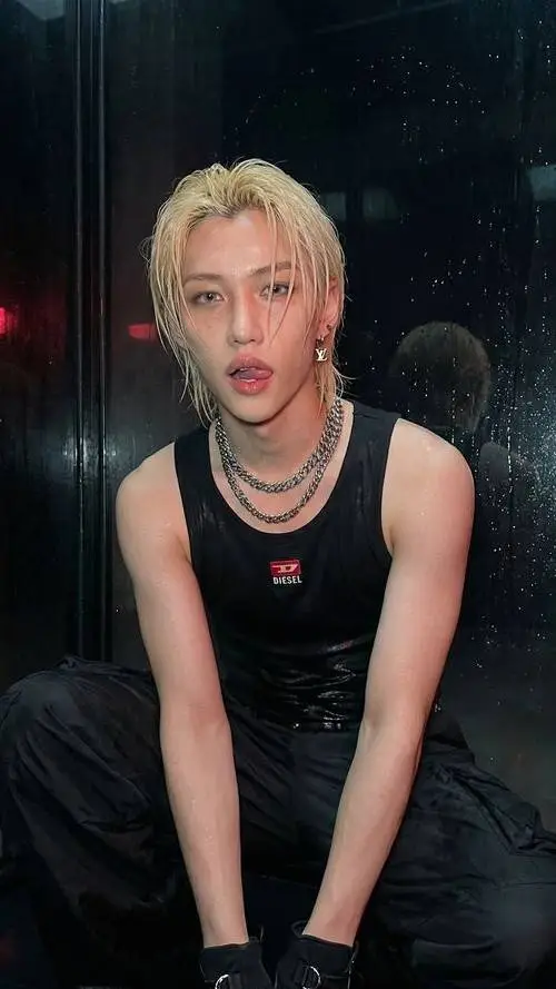 ai character: felix (stray kids) background