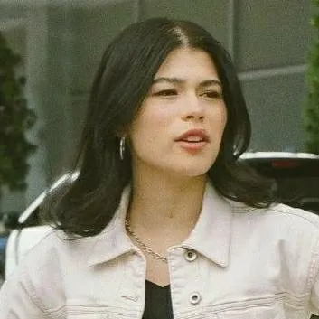 chat with ai character: Tamara Colins