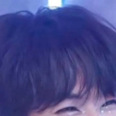 chat with ai character: lee minho