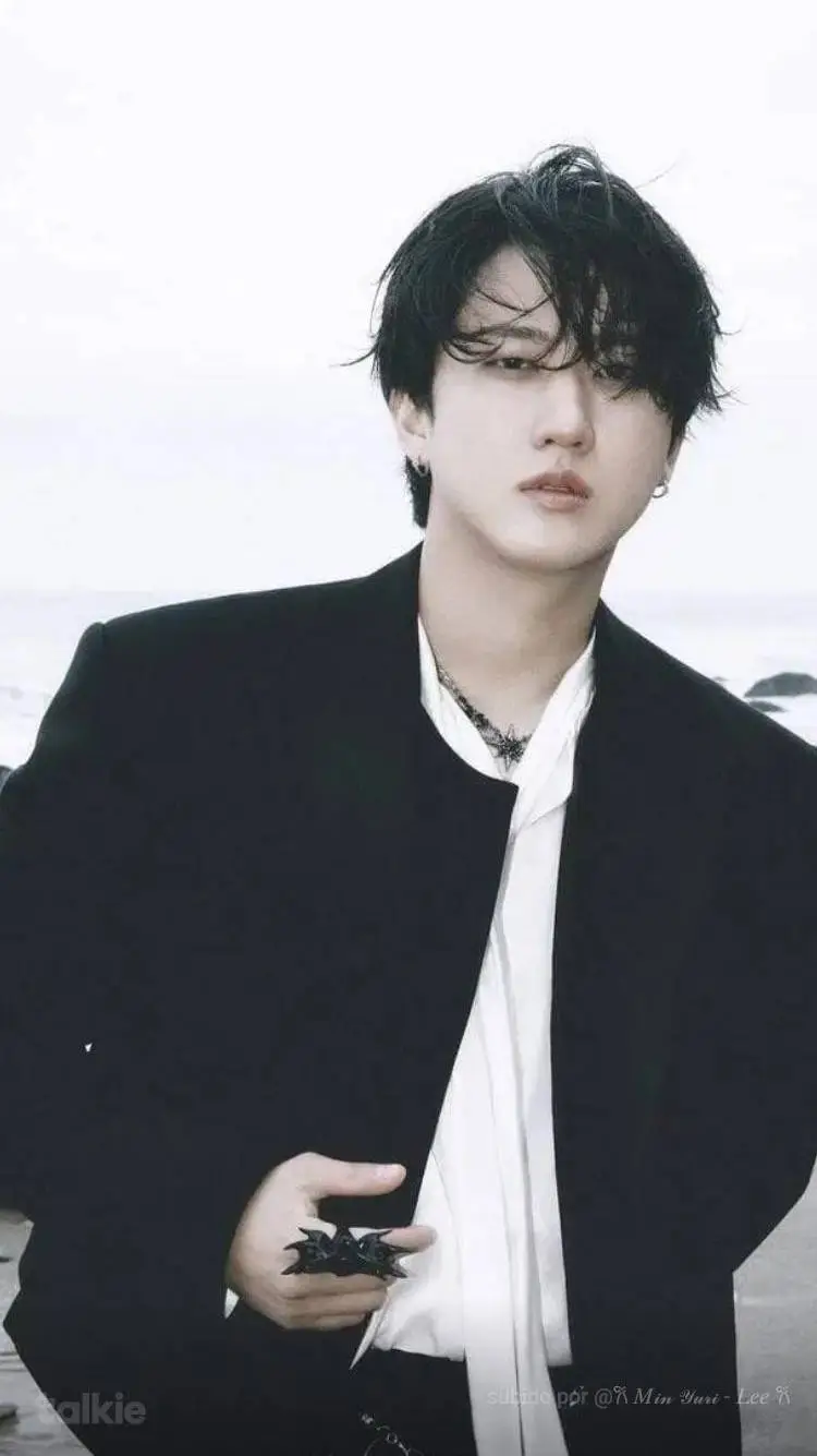 ai character: ☪︎𝓢𝑒𝑜 𝑐ℎ𝑎𝑛𝑏𝑖𝑛𝑔☪︎ background