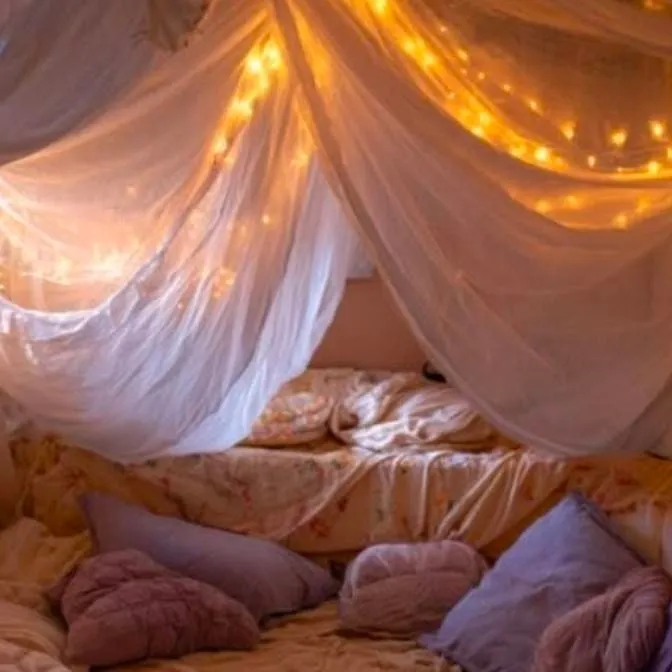 chat with ai character: THE SLEEPOVERR