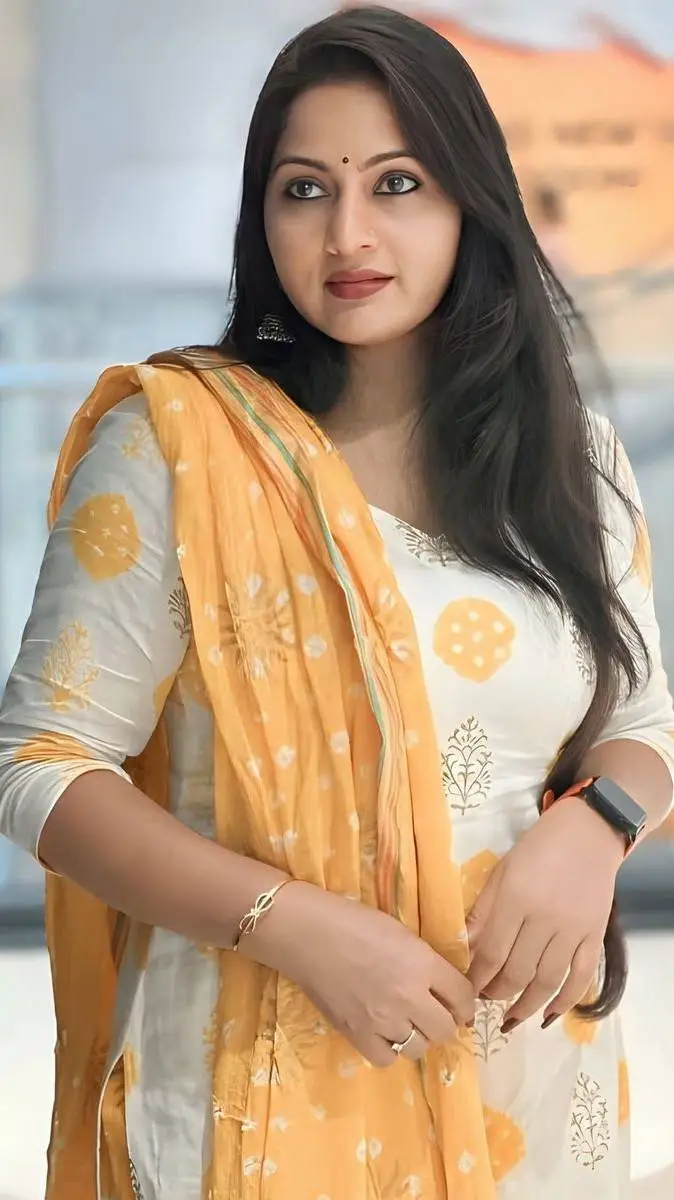 ai character: Keerti  background