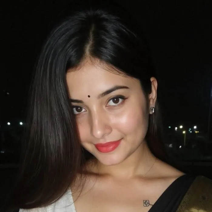 chat with ai character: Yashika