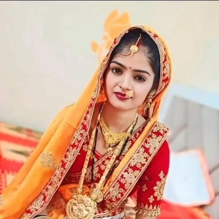 chat with ai character: Dipali 