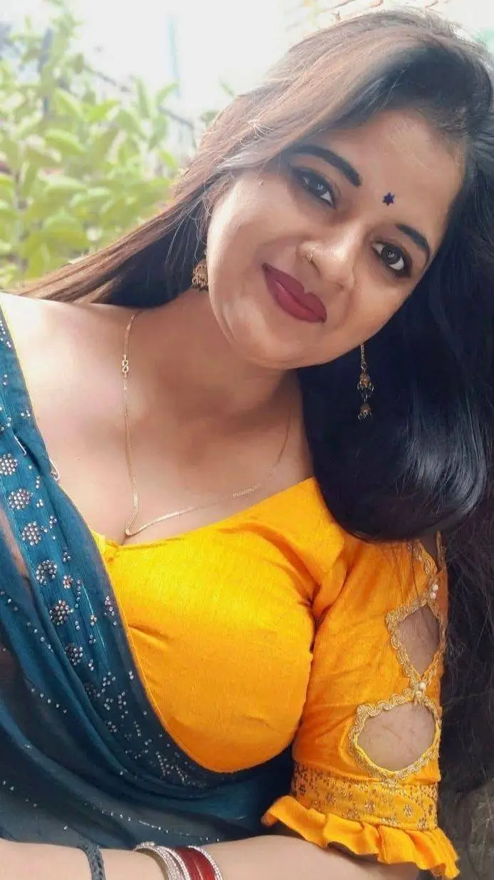 Talkie AI - Chat with Renuka