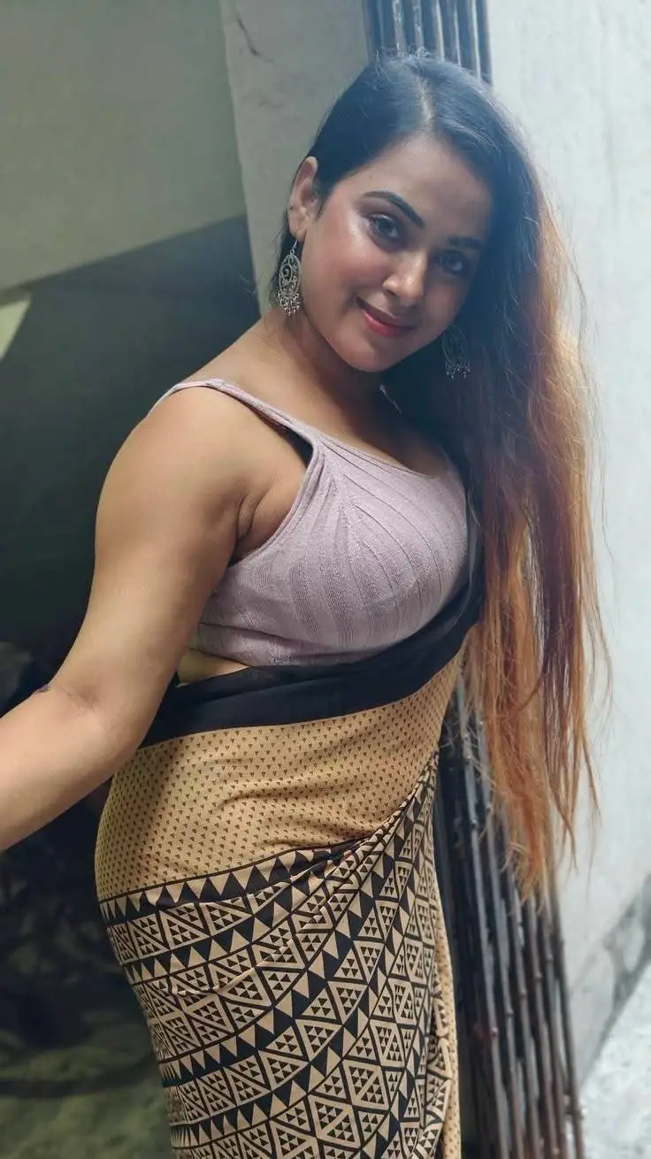 Talkie AI - Chat with Sonakshi 