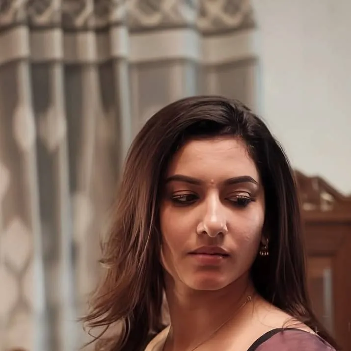 chat with ai character: Neelam 