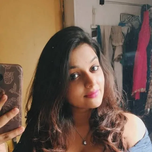 chat with ai character: Vandana 