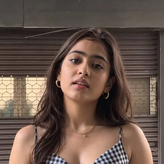 chat with ai character: Riddhi 
