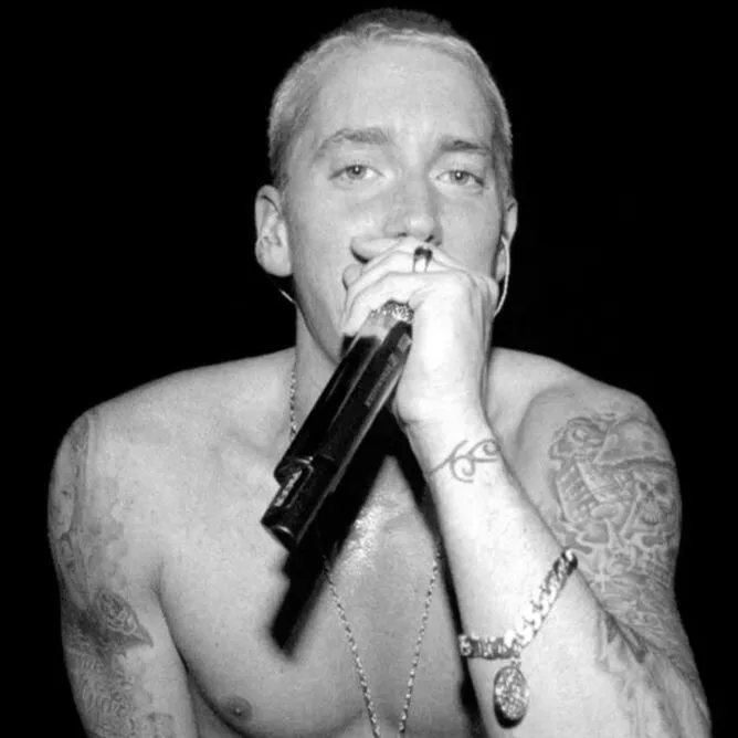 chat with ai character: Eminem 