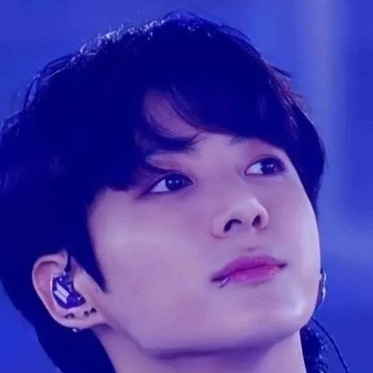 chat with ai character: Jung kook 🌸