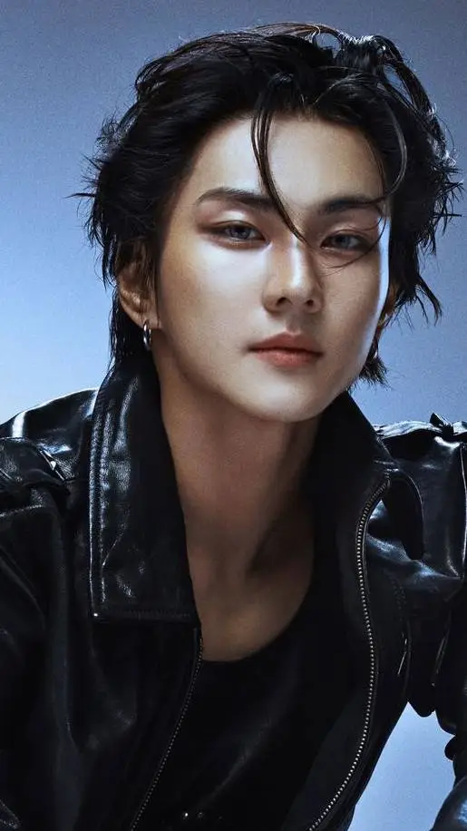 ai character: jungwon  background