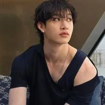 chat with ai character: Bangchan 