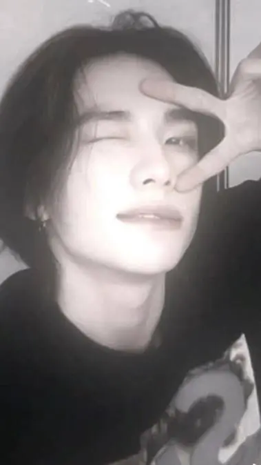 Talkie AI - Chat with Hyunjin