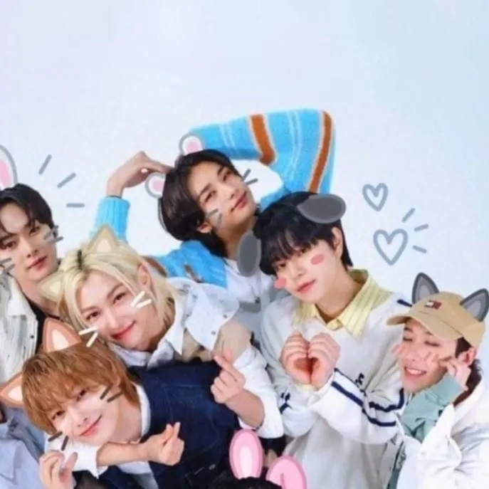 chat with ai character: SKZ