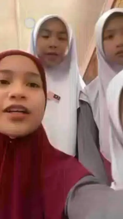 ai character: Aisyah Humaira background