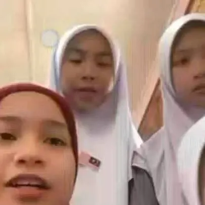 chat with ai character: Aisyah Humaira