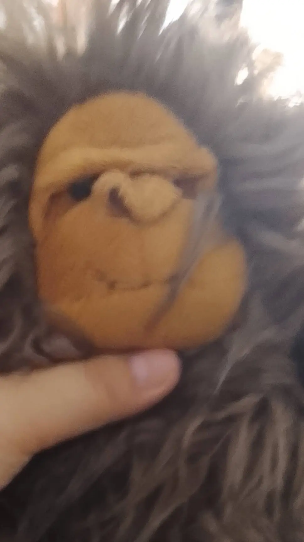 ai character: pie grande peluche background