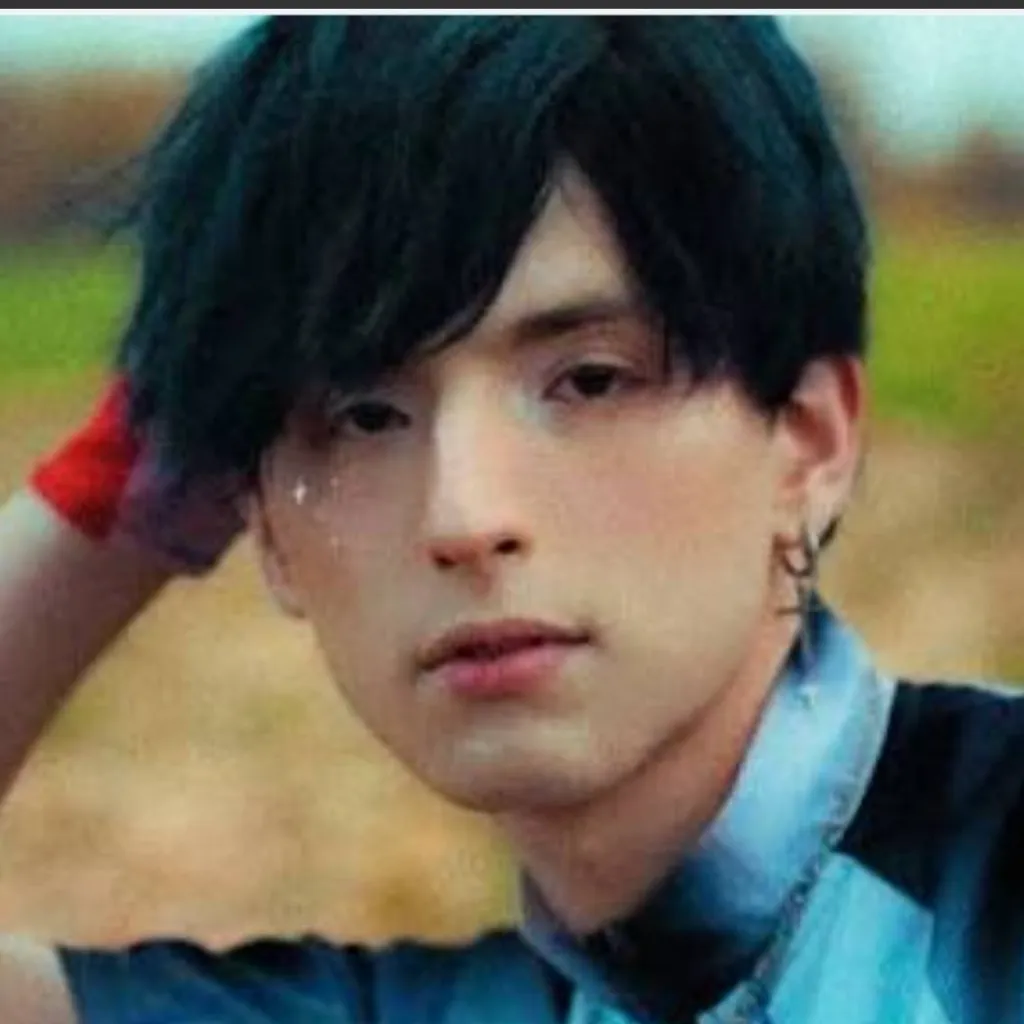 chat with ai character: aiden q_are