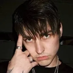 chat with ai character: Colby Brock