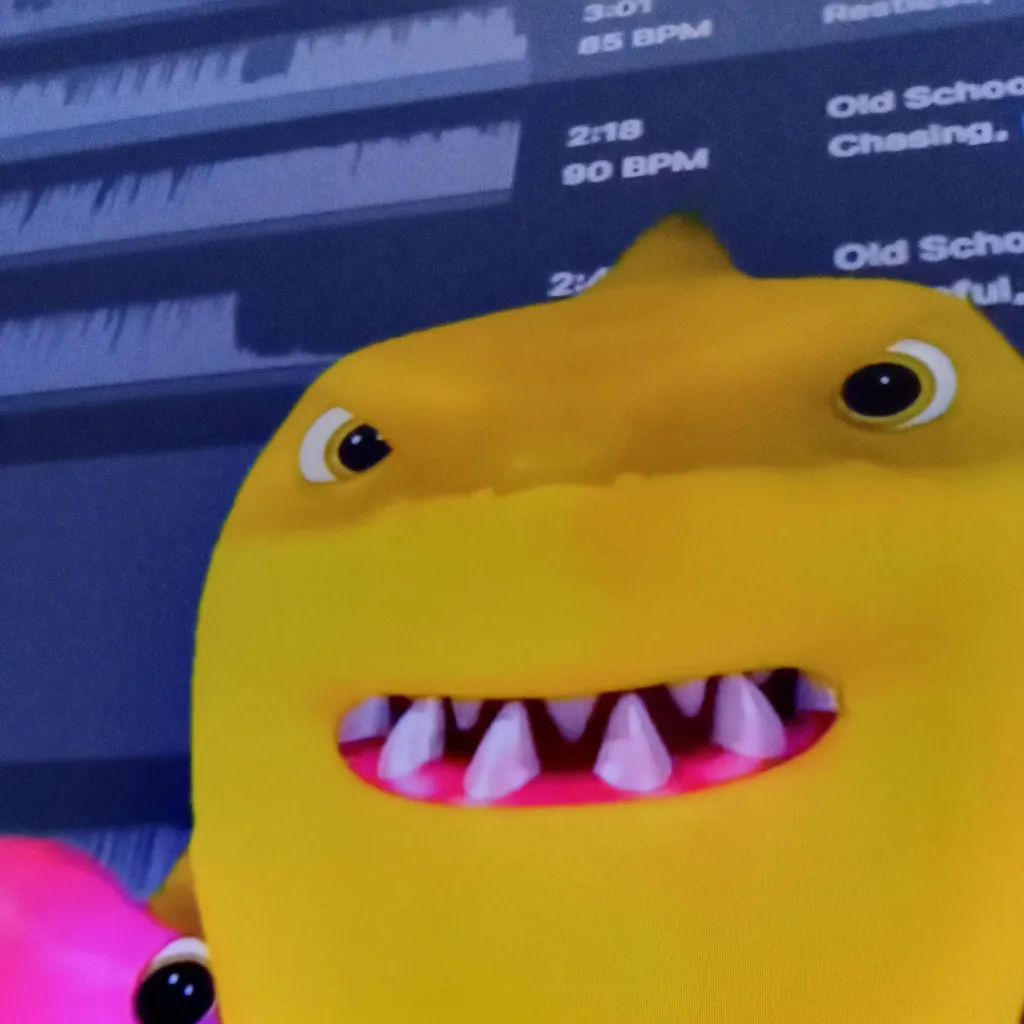 chat with ai character: Arkey
