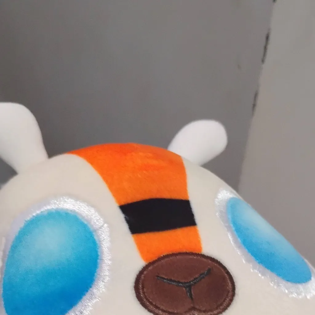 chat with ai character: mothra squishmallo