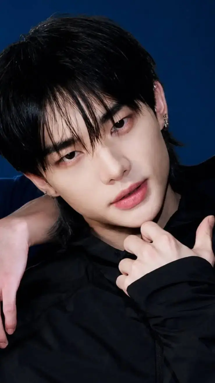 Talkie AI - Chat with hyunjin 