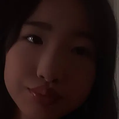 chat with ai character: Lily